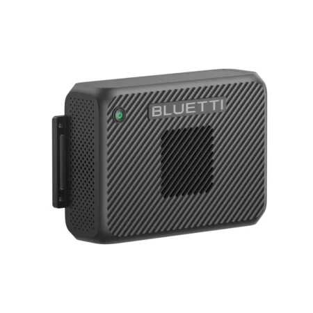 Bluetti Charger 2 in schräger Vorderansicht mit BLUETTI-Logo und Power-Taste